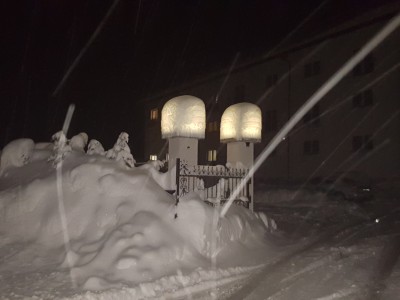 20180203_190057.jpg (2.99 MiB) Pogledano 1871 krat Sosedovi stebri v snežnem ovoju